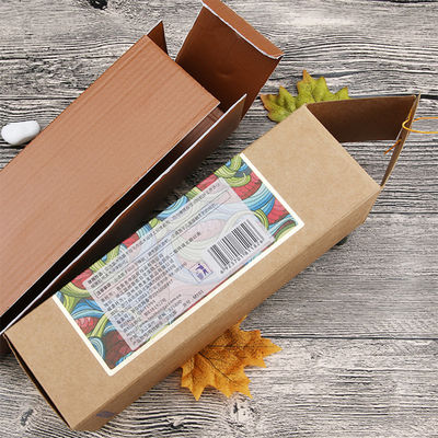 Karton hediye ambalaj kutusunda kabul edilen özel logo baskı, mat yüzeyli paketlerin görünürlüğünü ve çekiciliğini arttırır